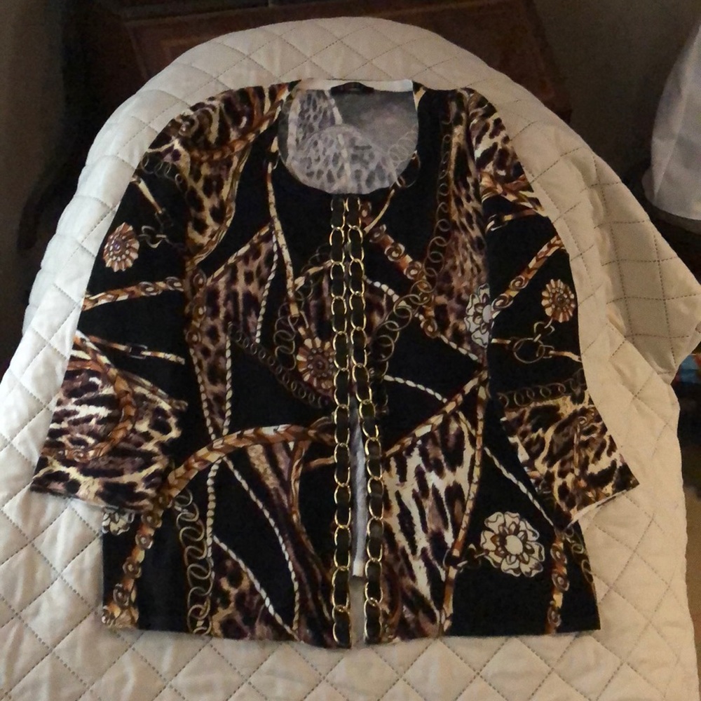 Cyrus women’s black & gold sweater
